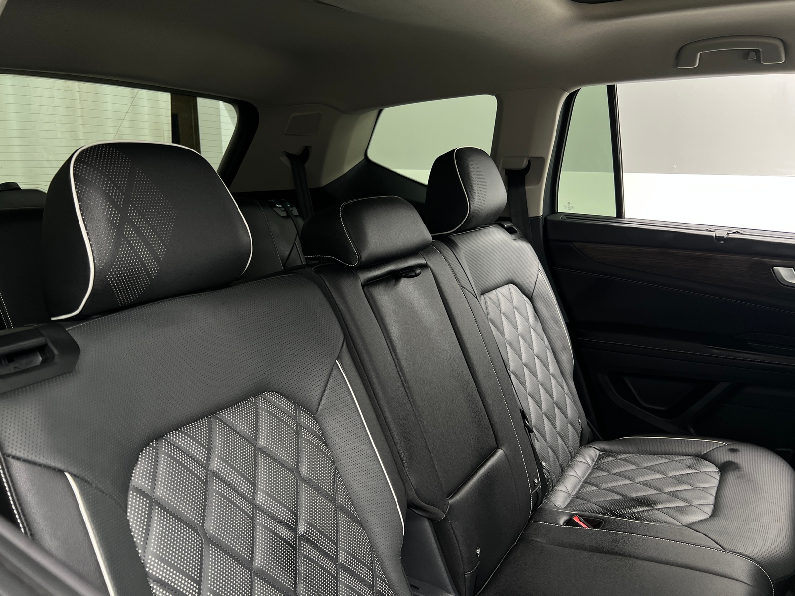 Thumbnail: 2025 Volkswagen Atlas - 5