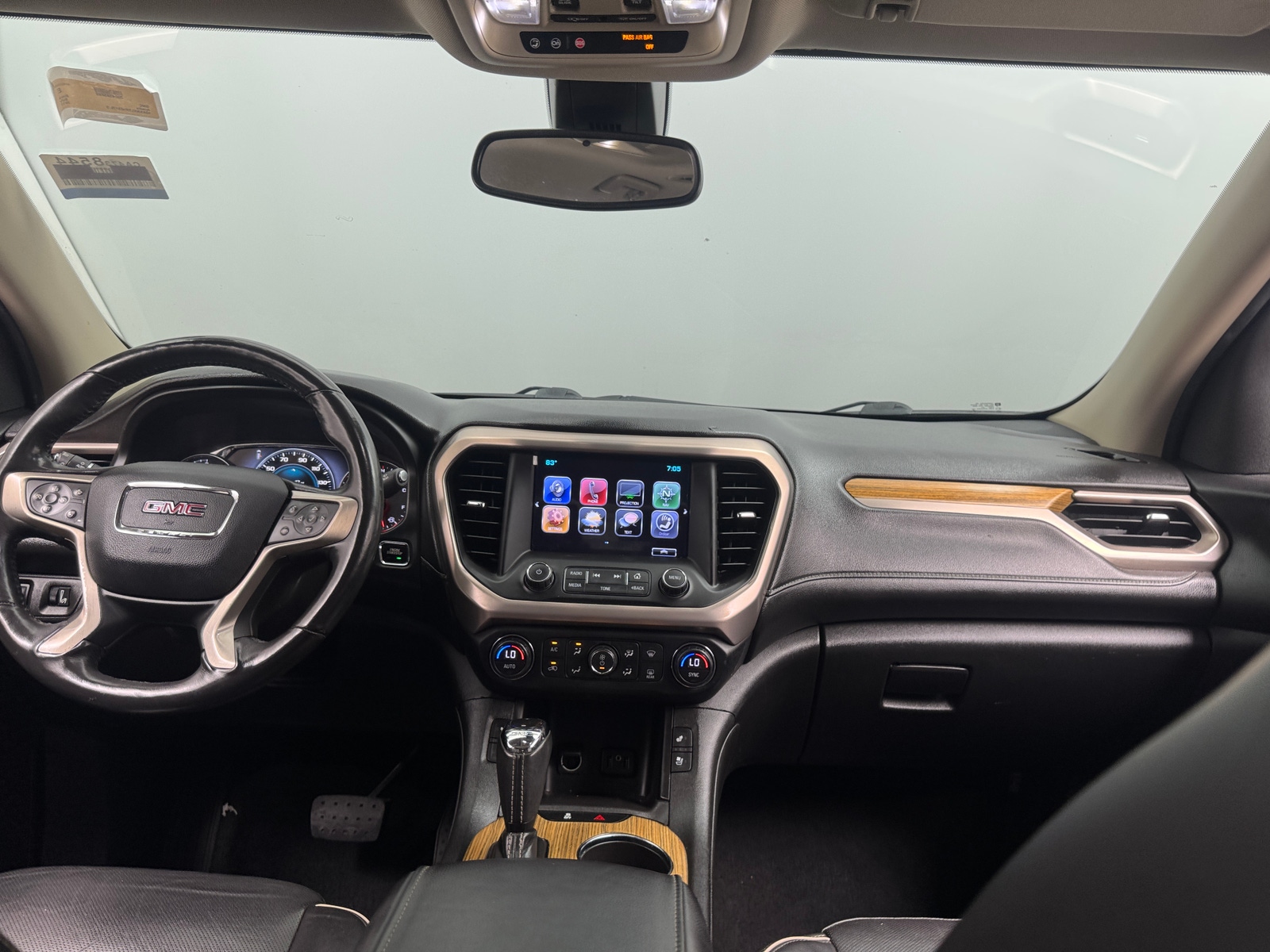 Thumbnail: 2017 GMC Acadia - 2