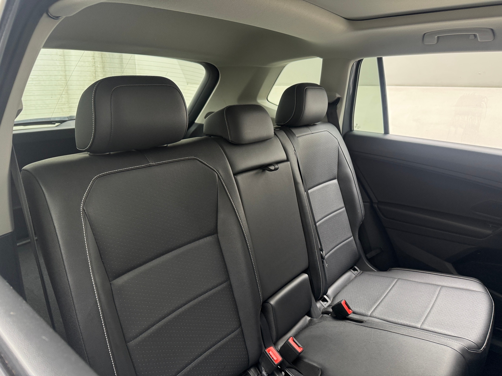 Thumbnail: 2021 Volkswagen Tiguan - 5