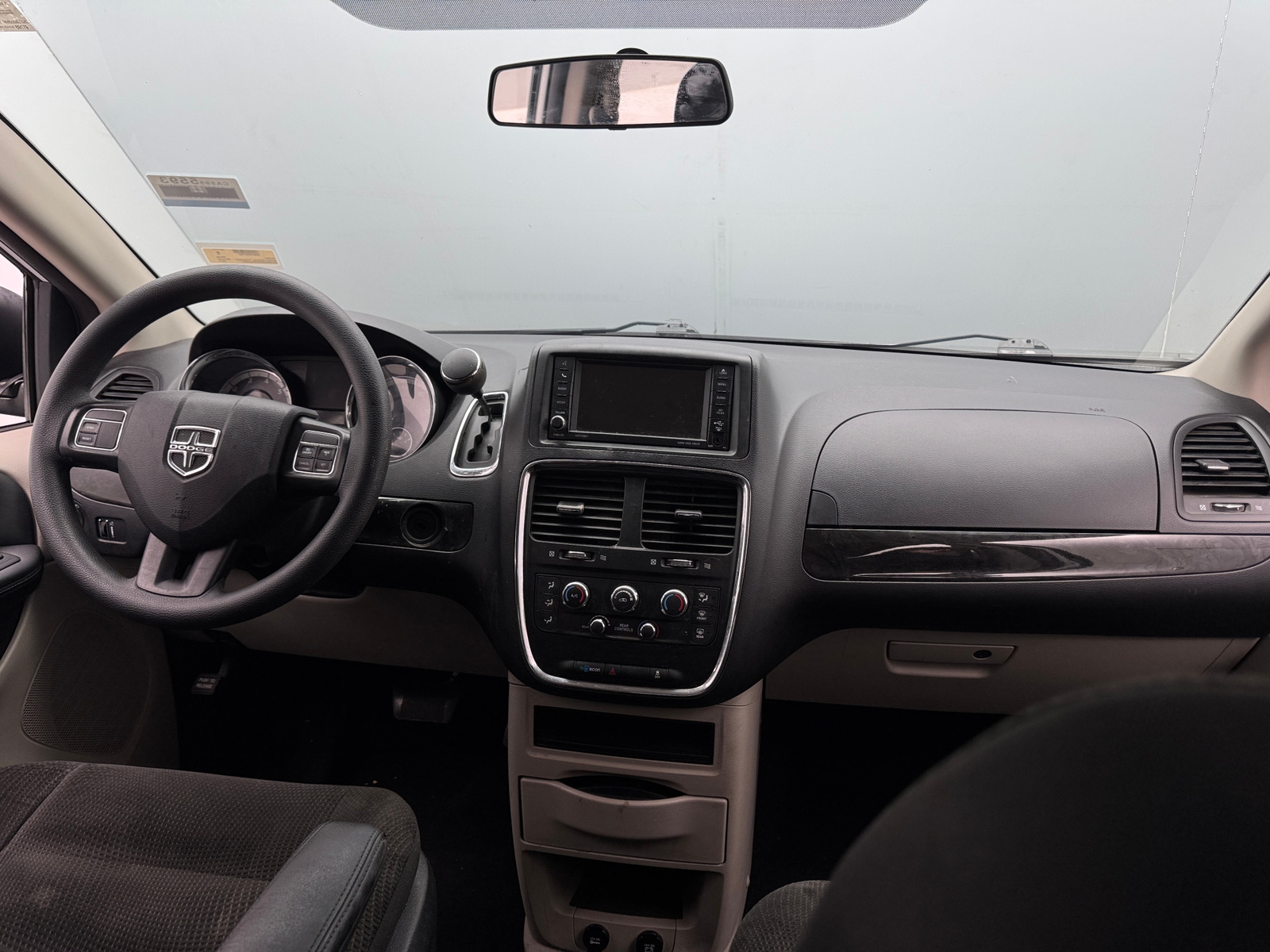 Thumbnail: 2017 Dodge Grand Caravan - 3