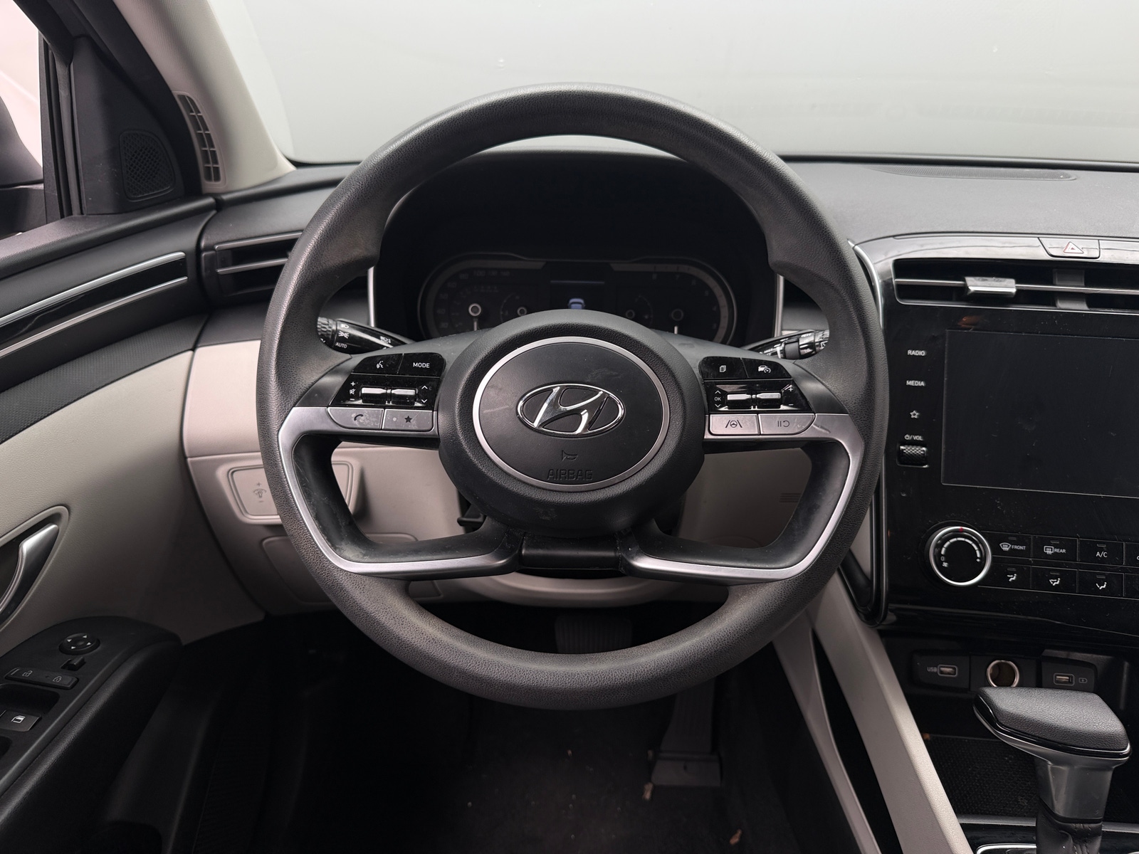 Thumbnail: 2022 Hyundai Tucson - 5