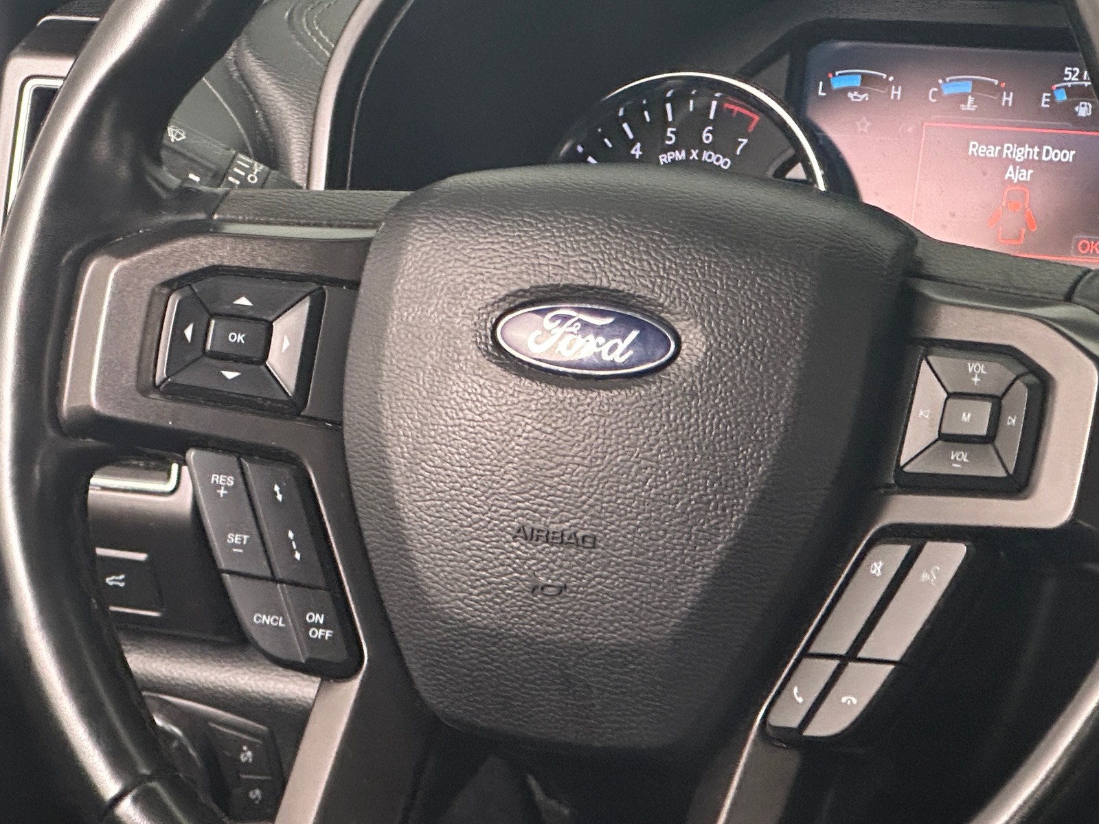 Thumbnail: 2021 Ford Expedition - 4