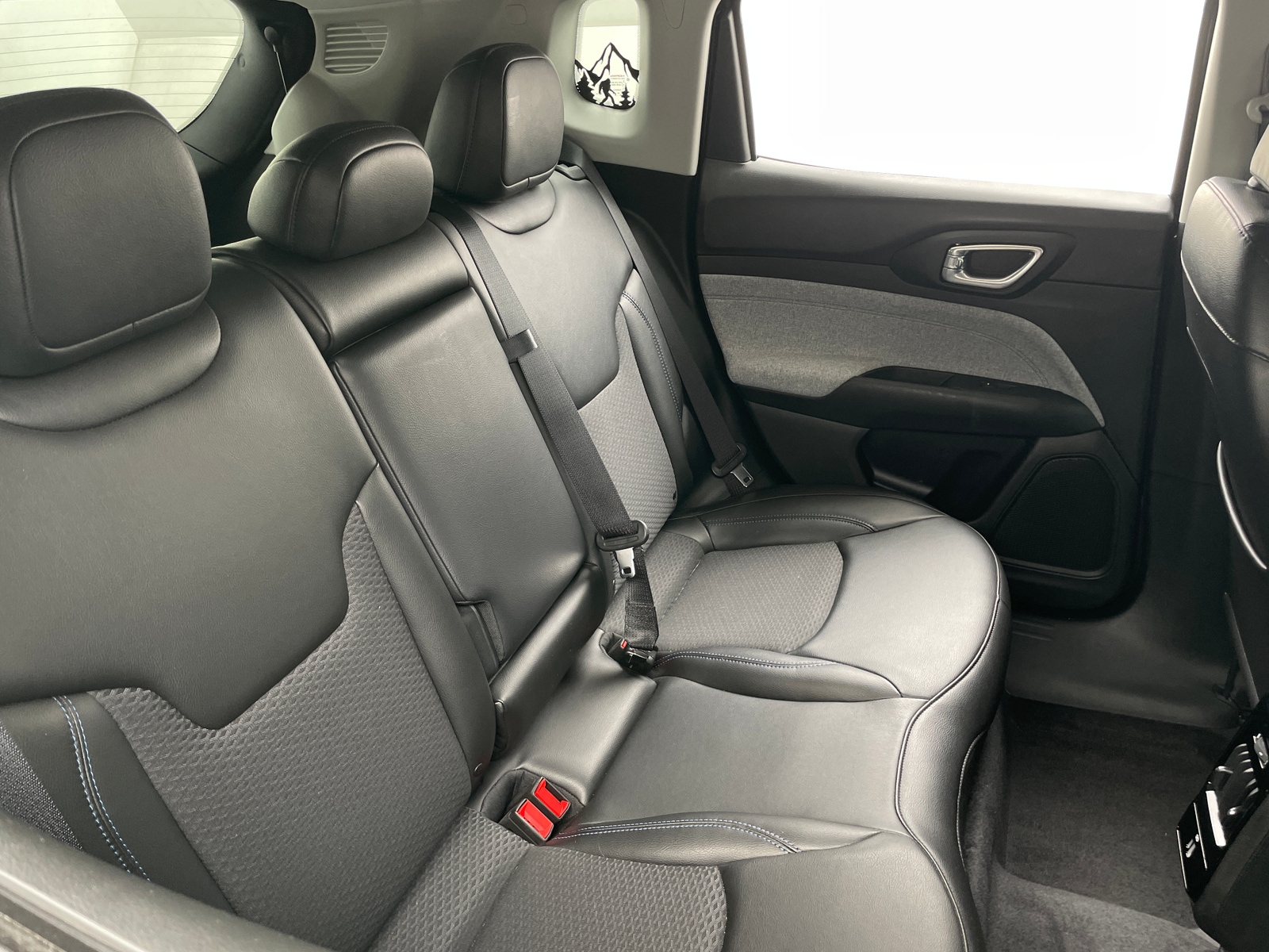 Thumbnail: 2022 Jeep Compass - 6