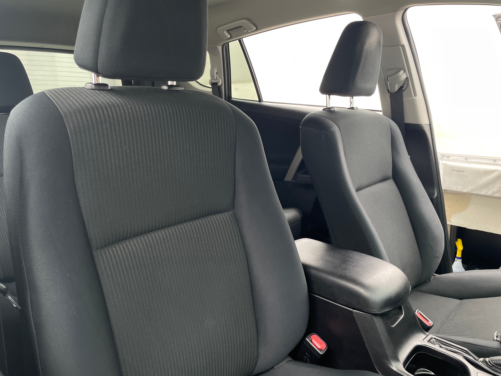 Thumbnail: 2016 Toyota RAV4 - 2