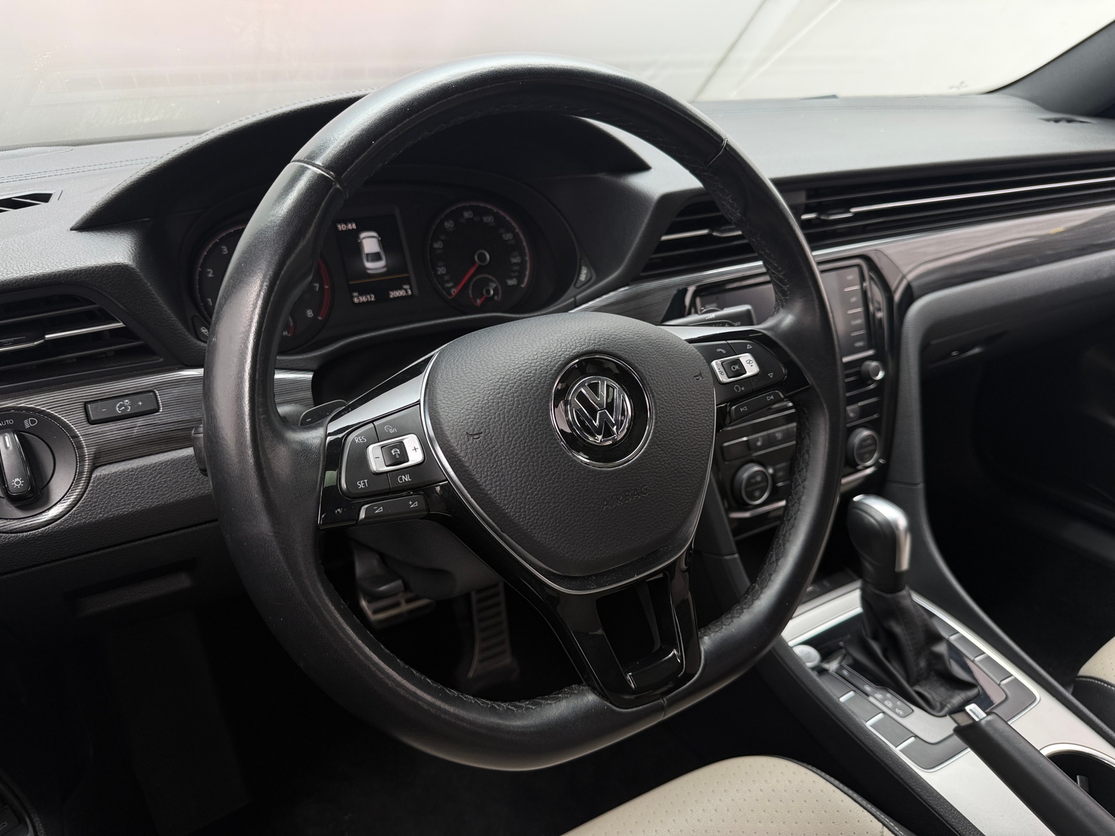 Thumbnail: 2021 Volkswagen Passat - 4