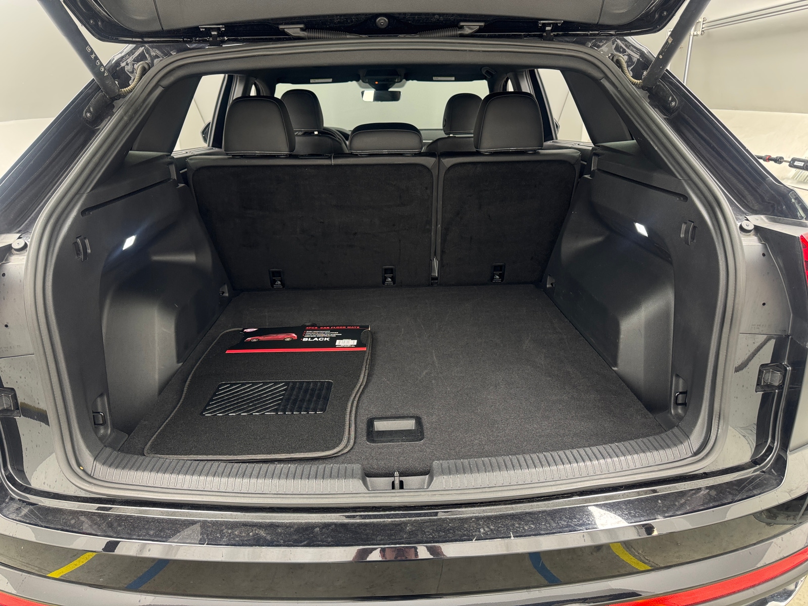 Thumbnail: 2026 Volkswagen Atlas - 6