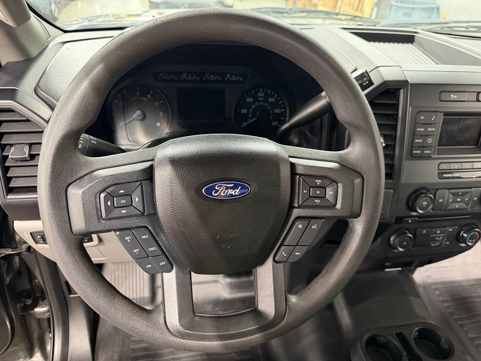 Thumbnail: 2017 Ford Econoline - 5