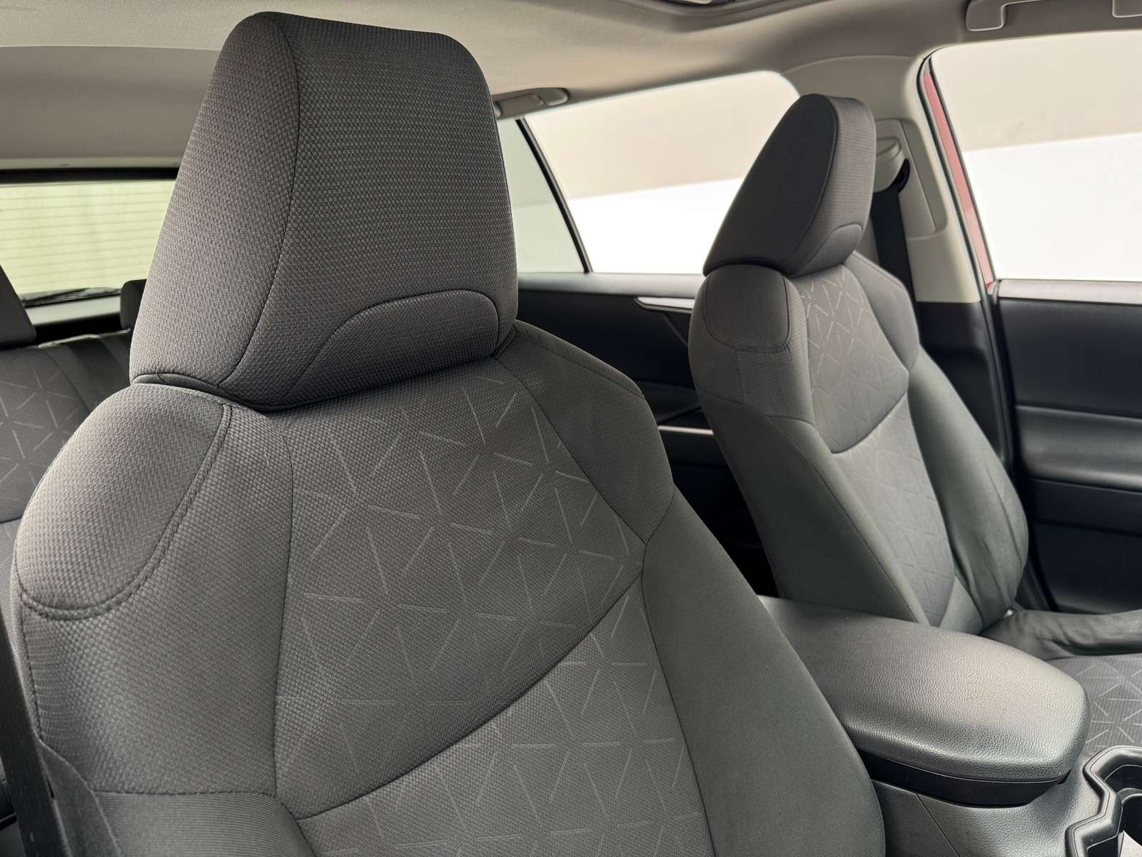 Thumbnail: 2020 Toyota RAV4 - 2