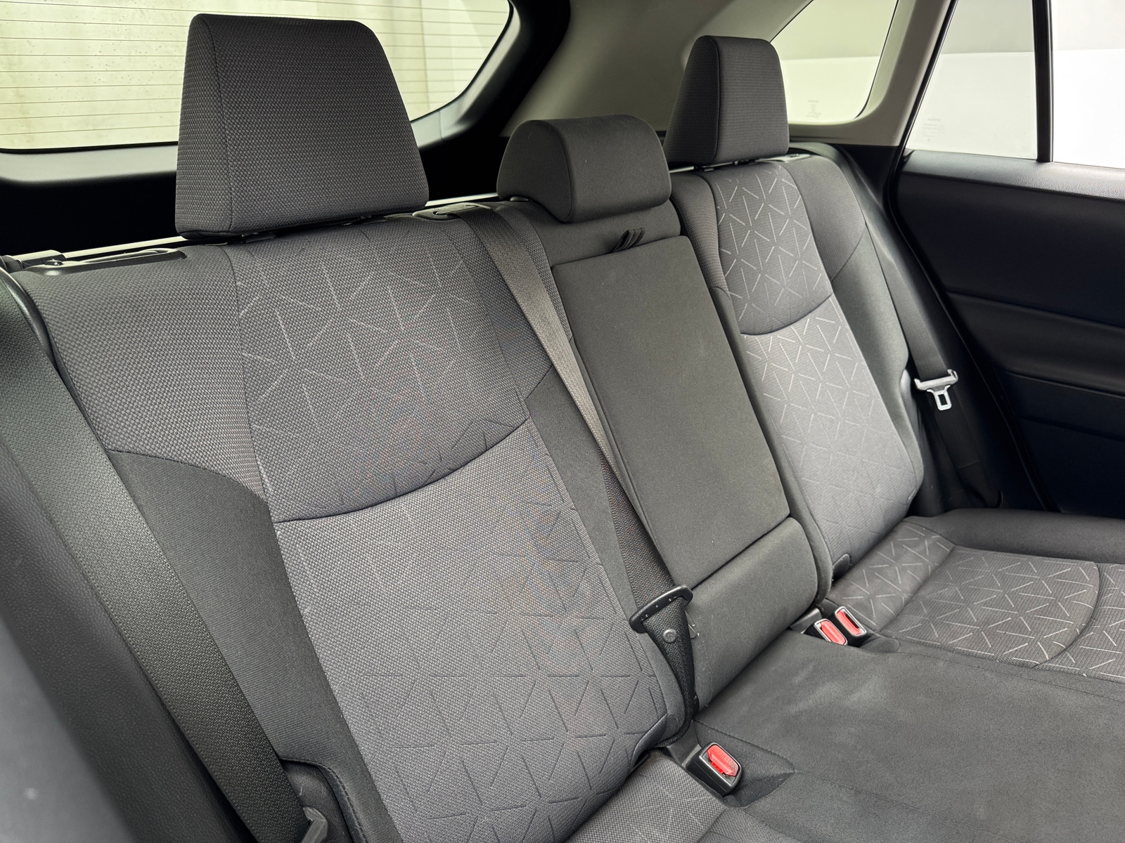Thumbnail: 2020 Toyota RAV4 - 6
