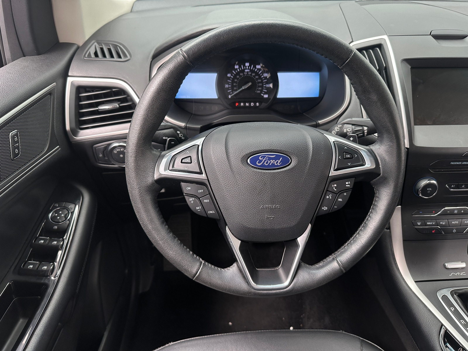 Thumbnail: 2015 Ford Edge - 4