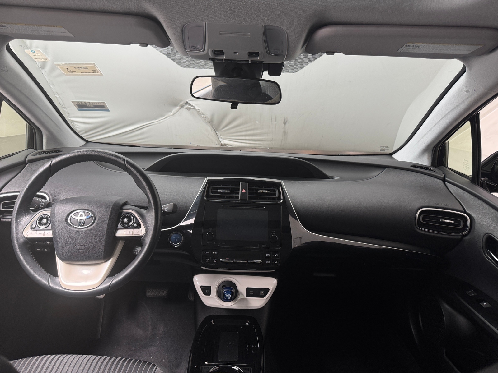 Thumbnail: 2017 Toyota Prius - 3