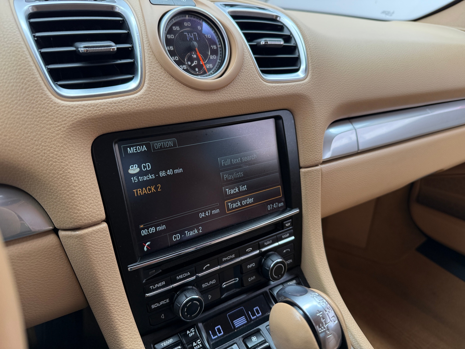 Thumbnail: 2014 Porsche Cayman - 3