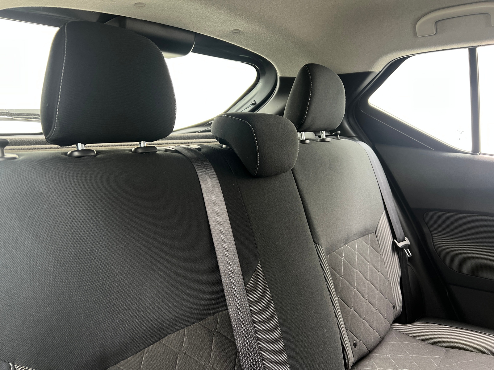 Thumbnail: 2019 Nissan Kicks - 6