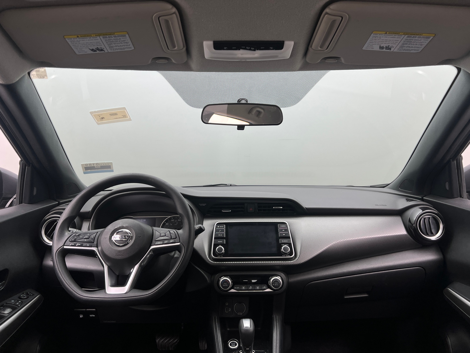 Thumbnail: 2019 Nissan Kicks - 3