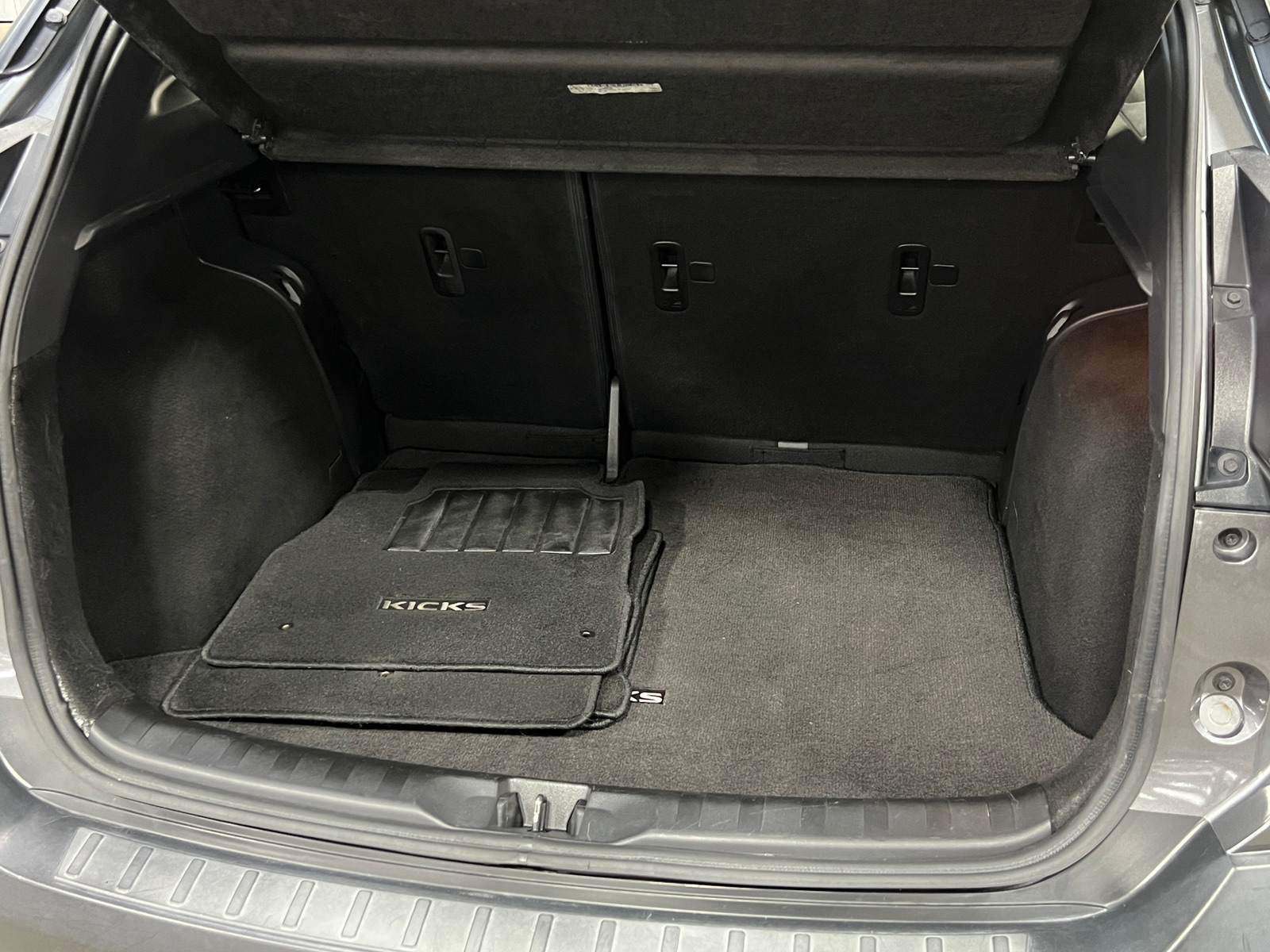 Thumbnail: 2019 Nissan Kicks - 7