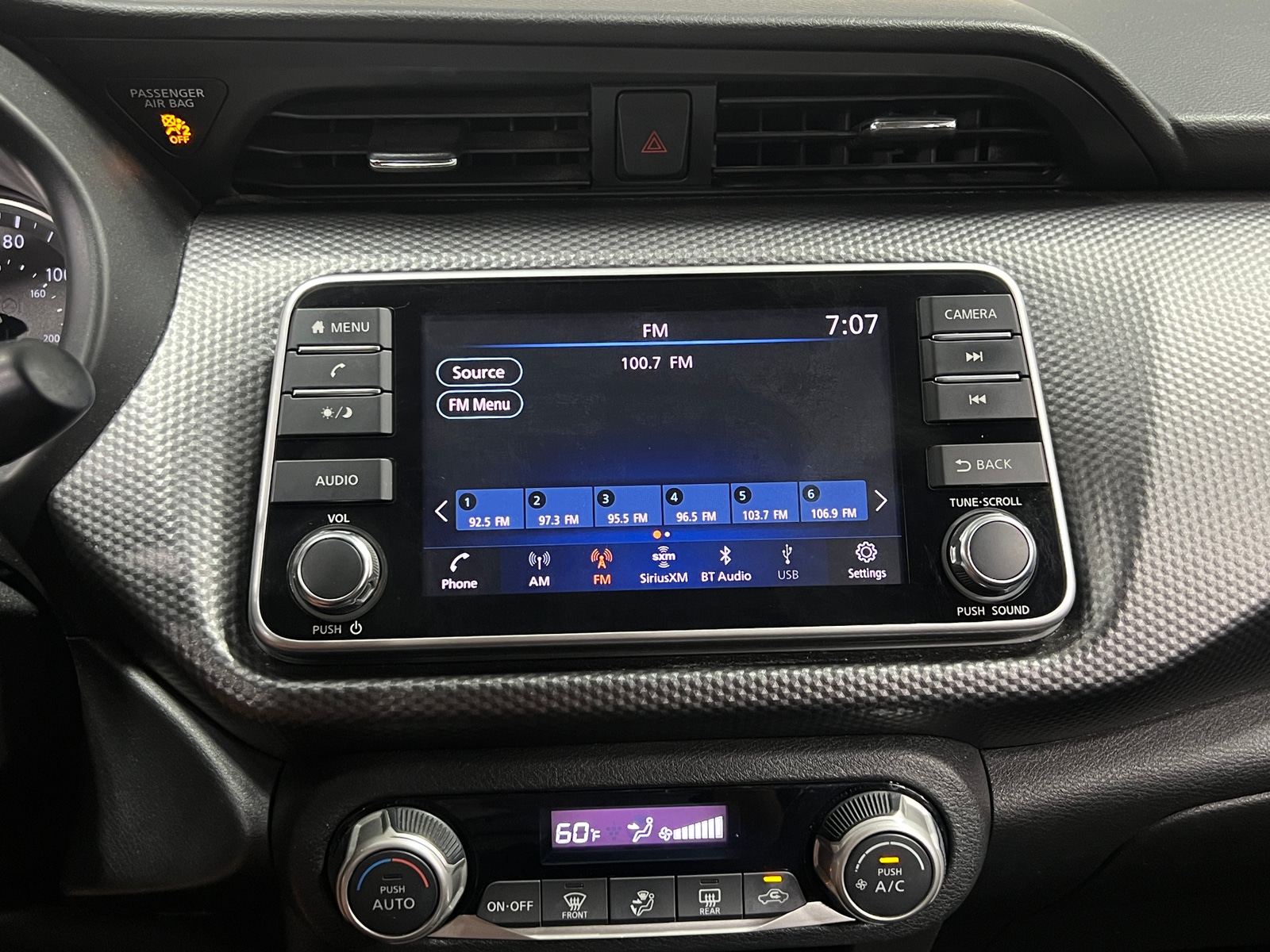 Thumbnail: 2019 Nissan Kicks - 4