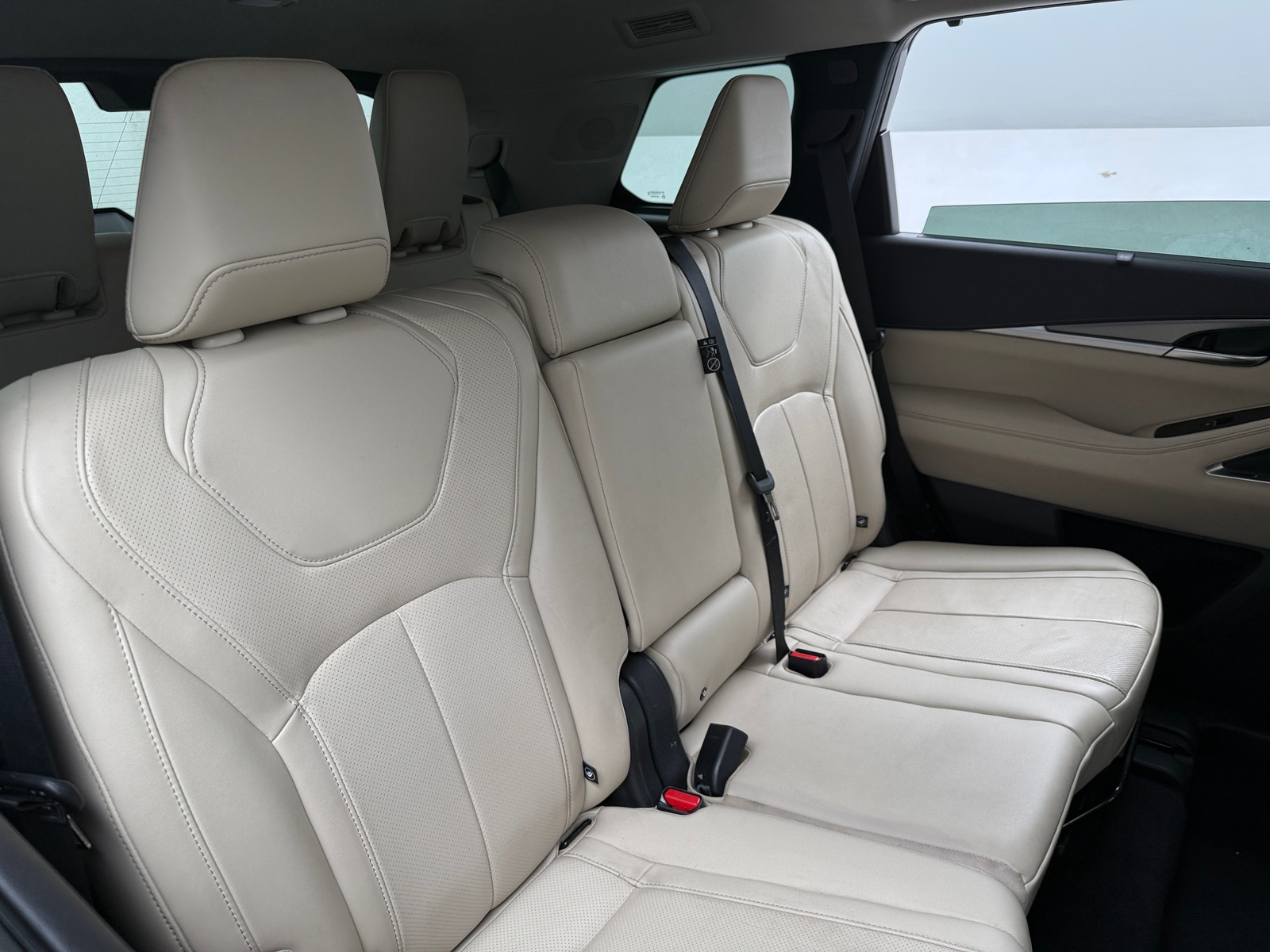 Thumbnail: 2023 INFINITI QX60 - 5