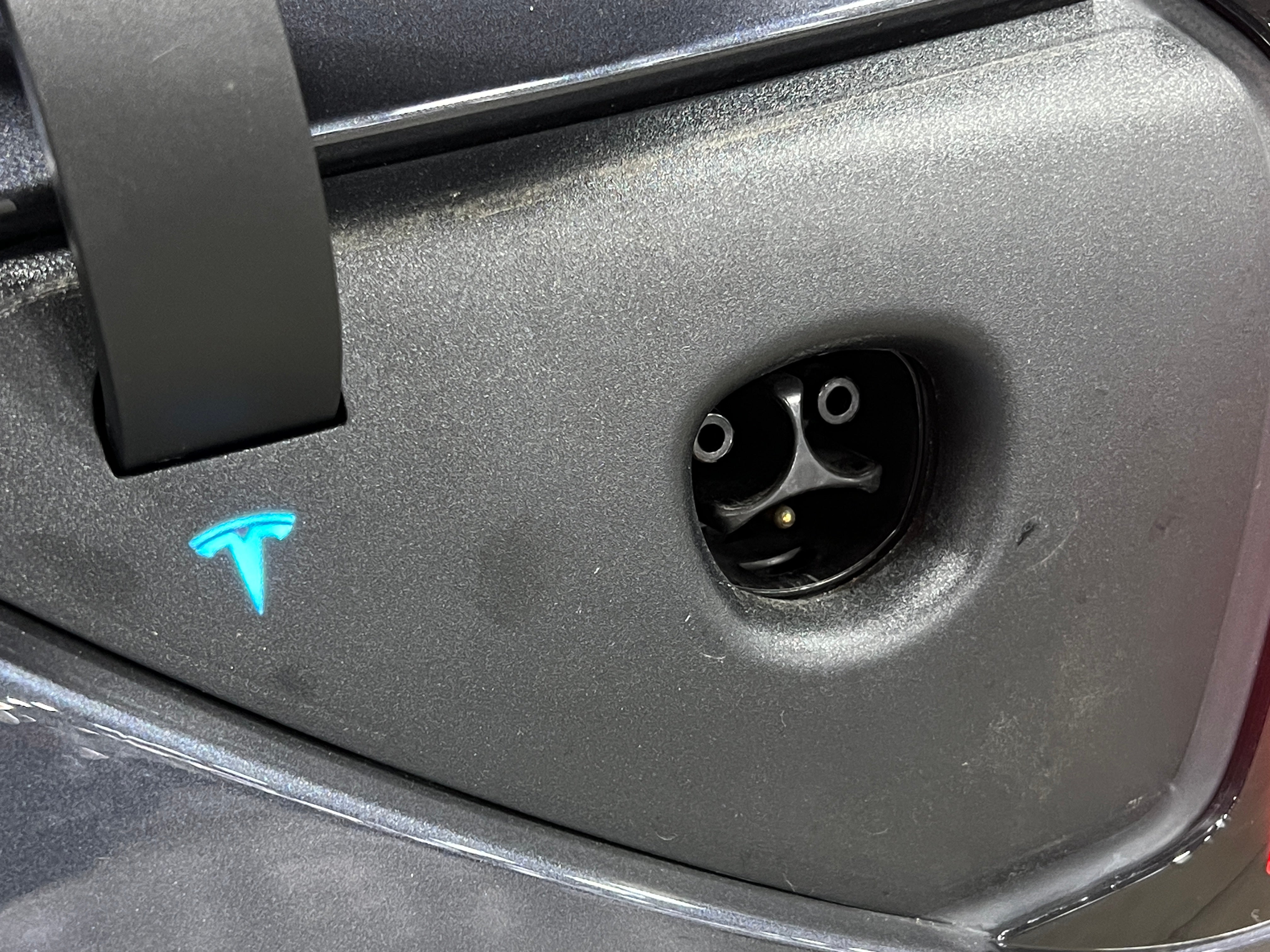 Used 2018 Tesla Model 3 Long Range Dual Motor with VIN 5YJ3E1EB9JF128965 for sale in Pewaukee, WI