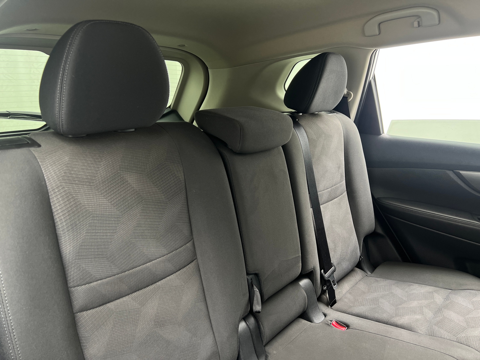 Thumbnail: 2016 Nissan Rogue - 6