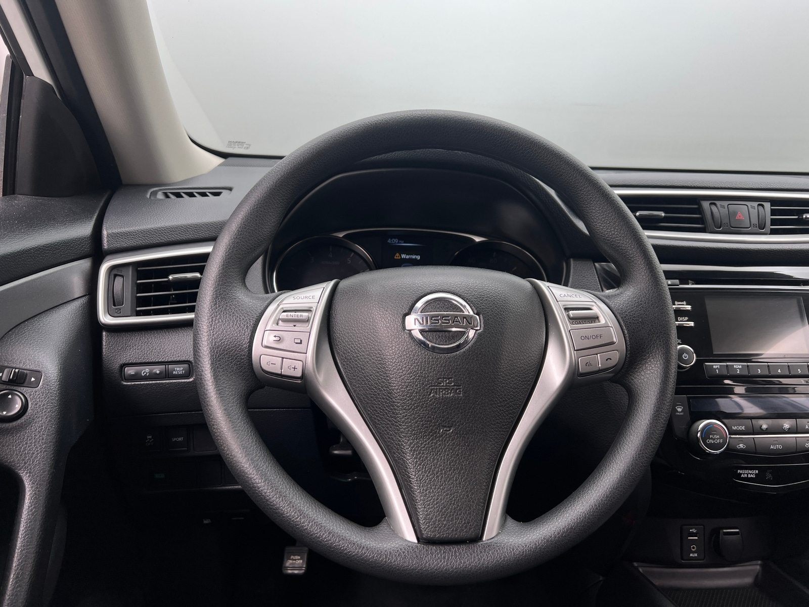 Thumbnail: 2016 Nissan Rogue - 5