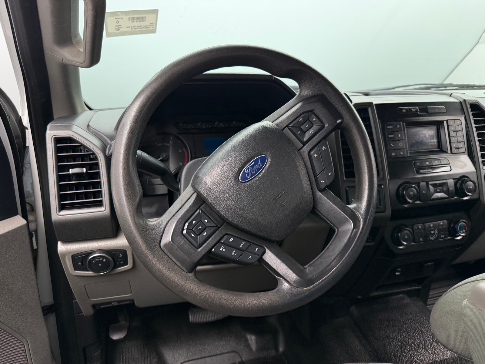 Thumbnail: 2022 Ford Econoline - 5