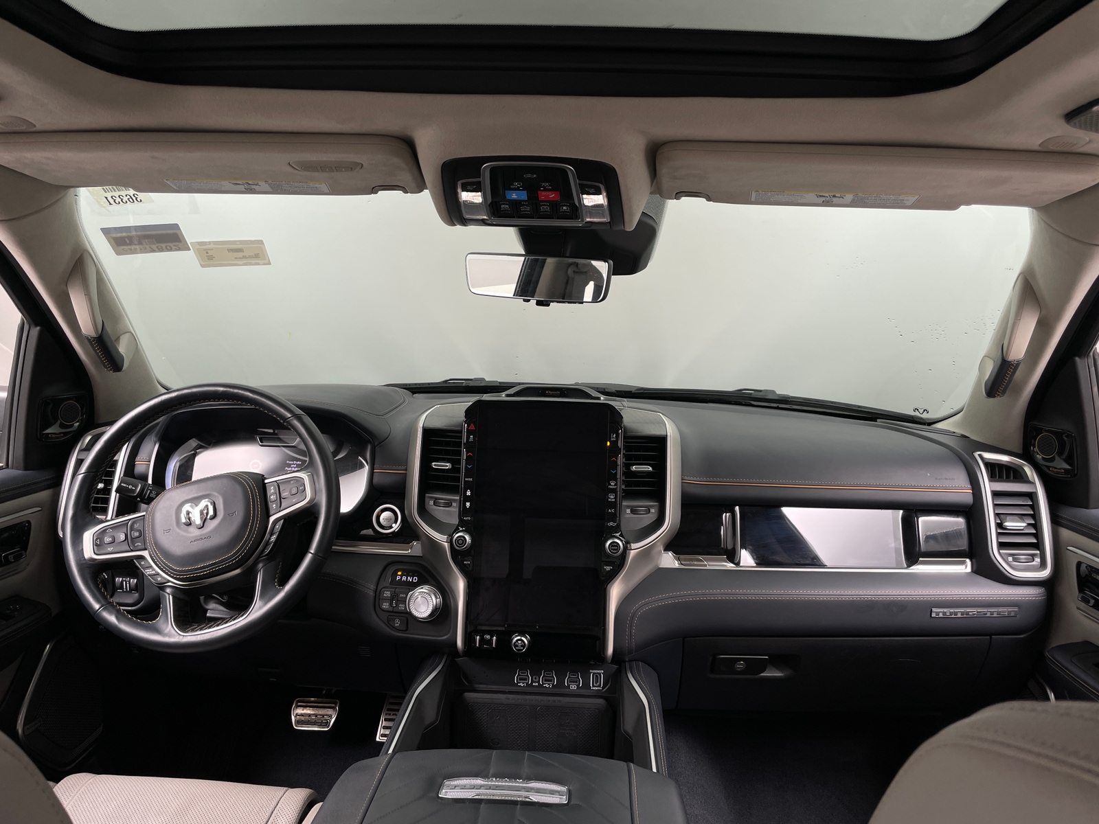 Thumbnail: 2025 RAM 1500 - 2