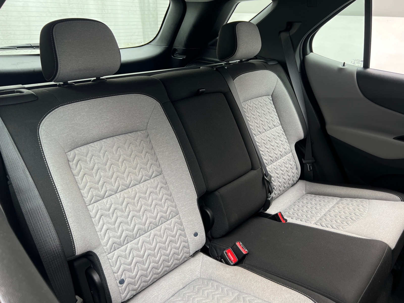 Thumbnail: 2022 Chevrolet Equinox - 6