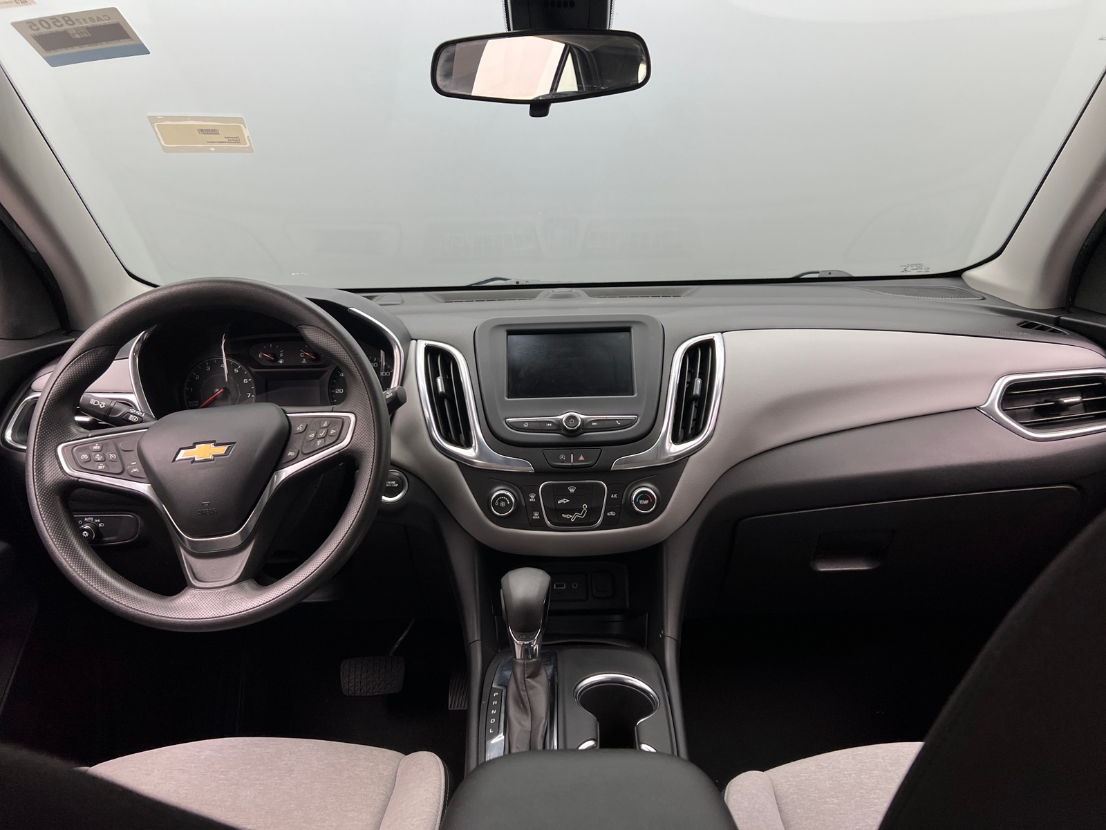 Thumbnail: 2022 Chevrolet Equinox - 3