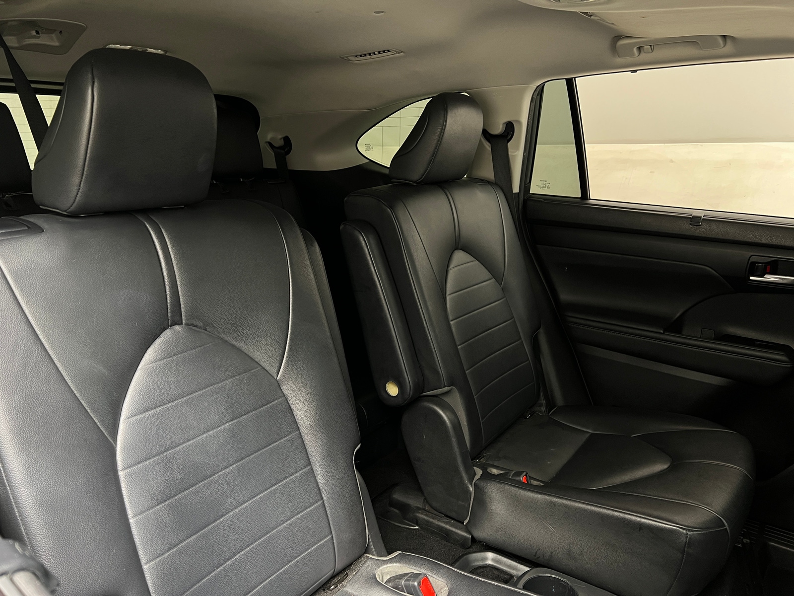 Thumbnail: 2020 Toyota Highlander - 5