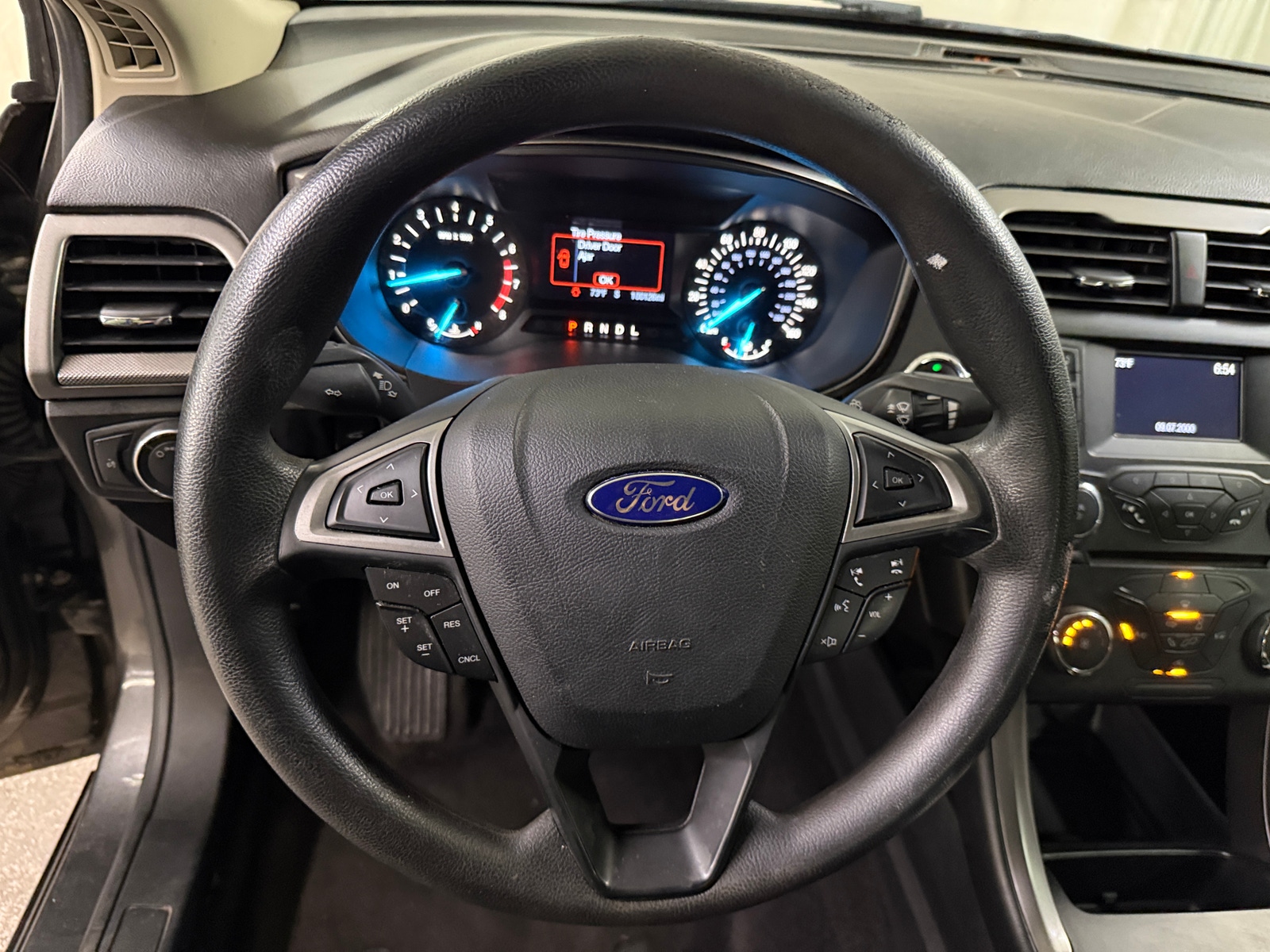 Thumbnail: 2017 Ford Fusion - 5