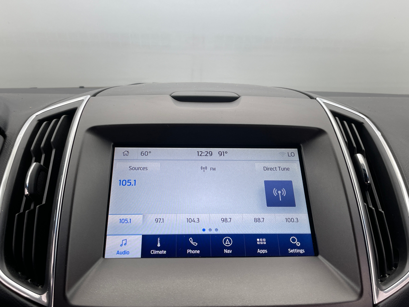 Thumbnail: 2019 Ford Edge - 3
