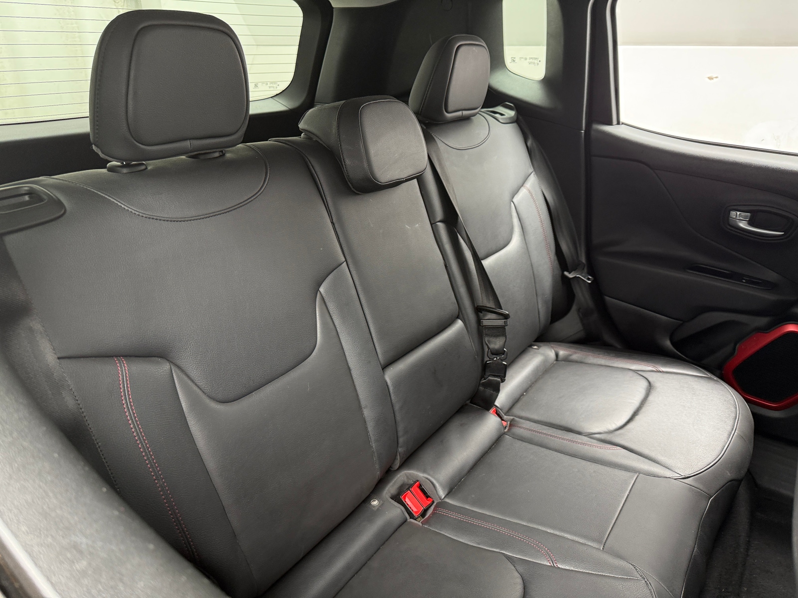 Thumbnail: 2016 Jeep Renegade - 5