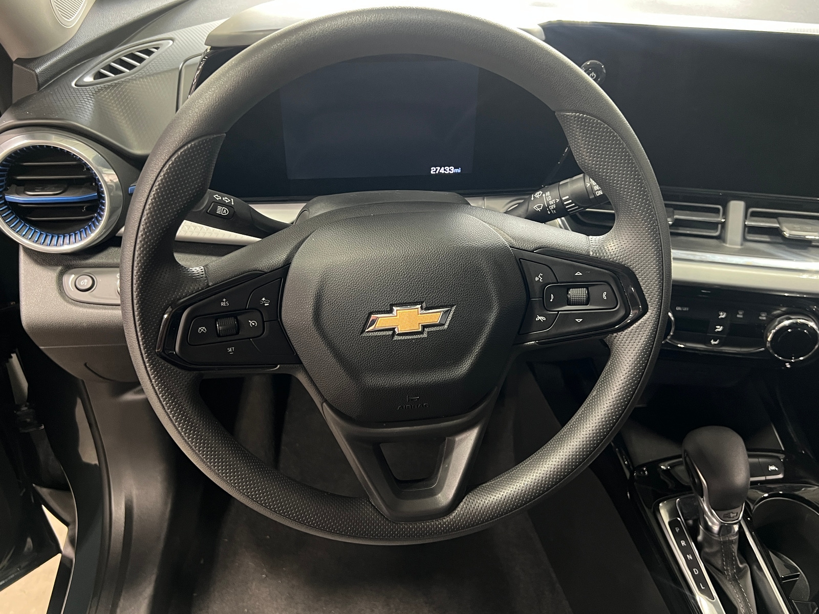 Thumbnail: 2025 Chevrolet Trax - 4