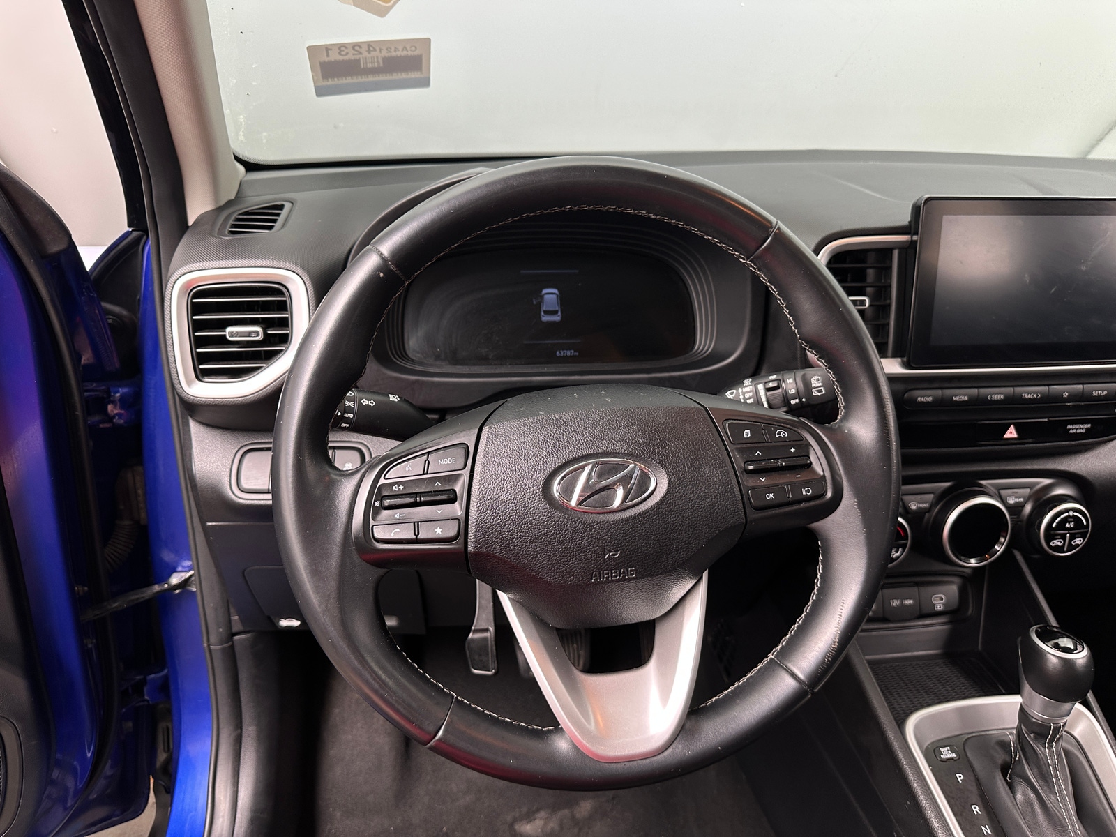 Thumbnail: 2023 Hyundai Venue - 5