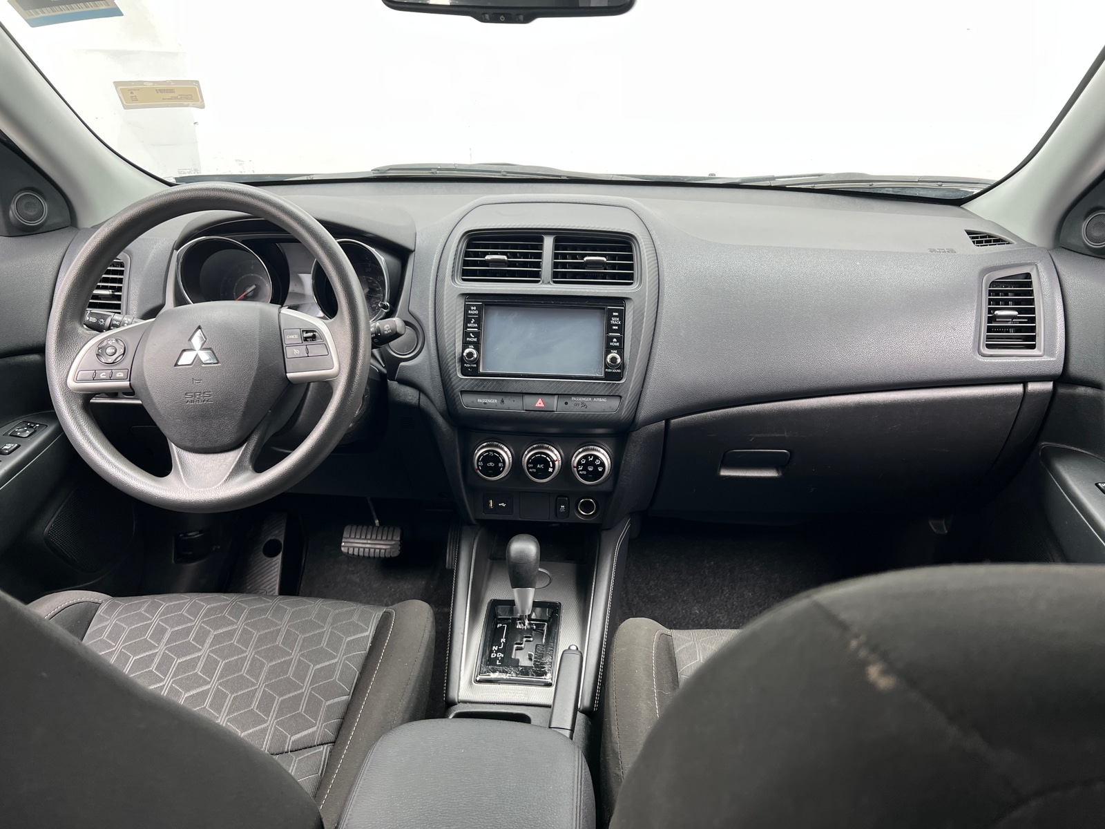 Thumbnail: 2022 Mitsubishi Outlander Sport - 3