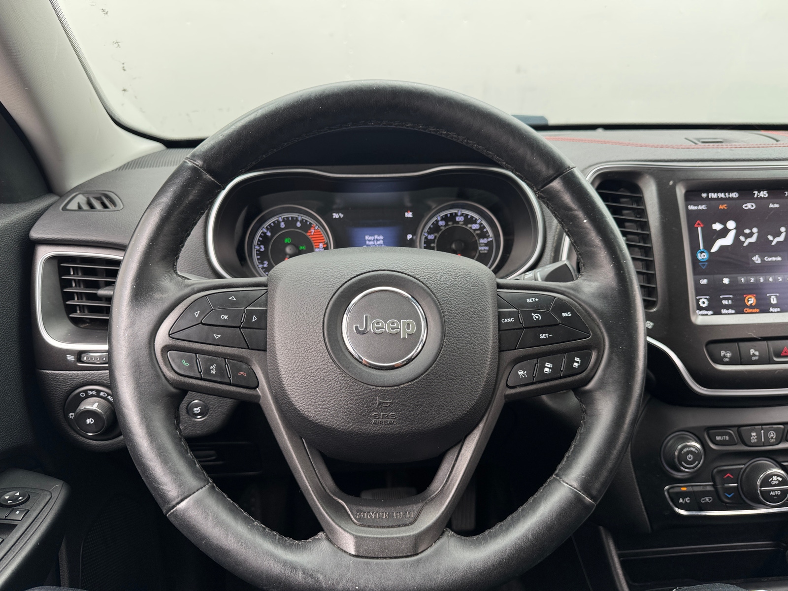 Thumbnail: 2019 Jeep Cherokee - 4
