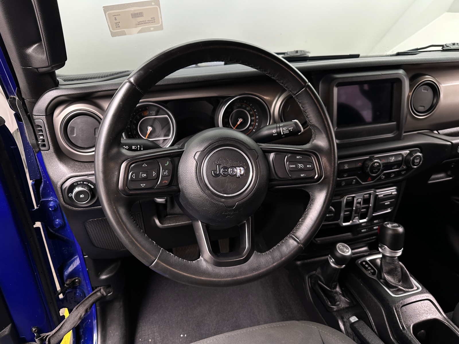 Thumbnail: 2019 Jeep Wrangler - 5