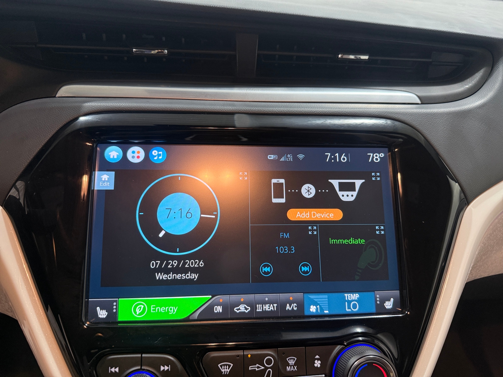 Thumbnail: 2019 Chevrolet Bolt EV - 3