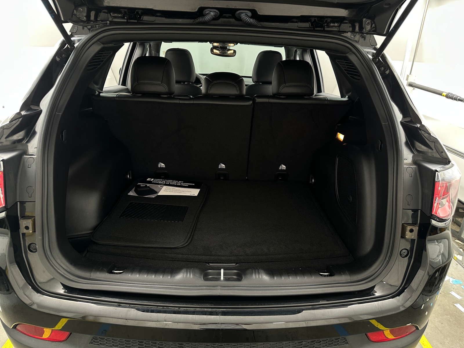 Thumbnail: 2023 Jeep Compass - 6