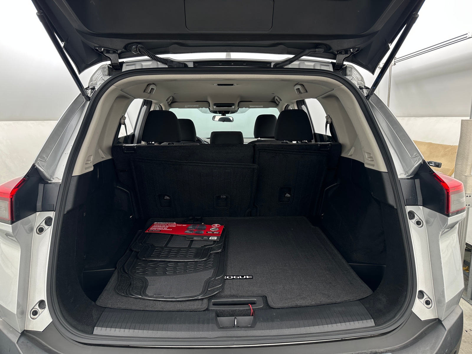 Thumbnail: 2023 Nissan Rogue - 7