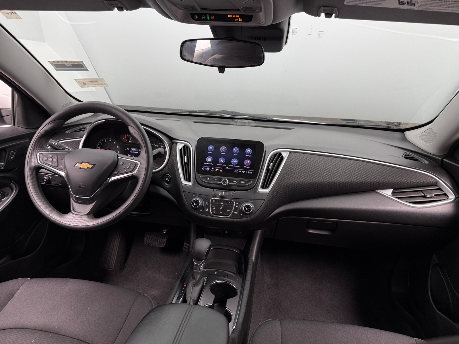 Thumbnail: 2023 Chevrolet Malibu - 3