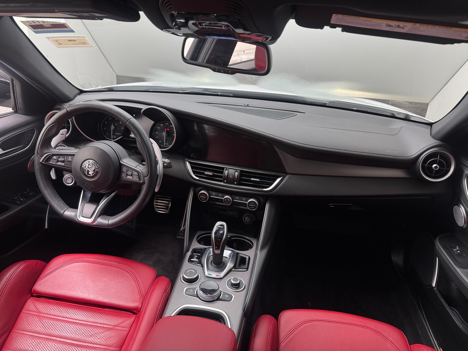 Thumbnail: 2022 Alfa Romeo Giulia - 2