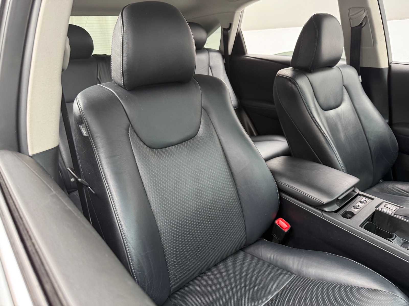 Thumbnail: 2013 Lexus RX - 2