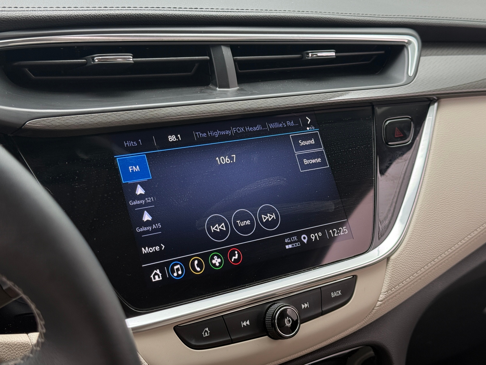 Thumbnail: 2021 Buick Encore GX - 3