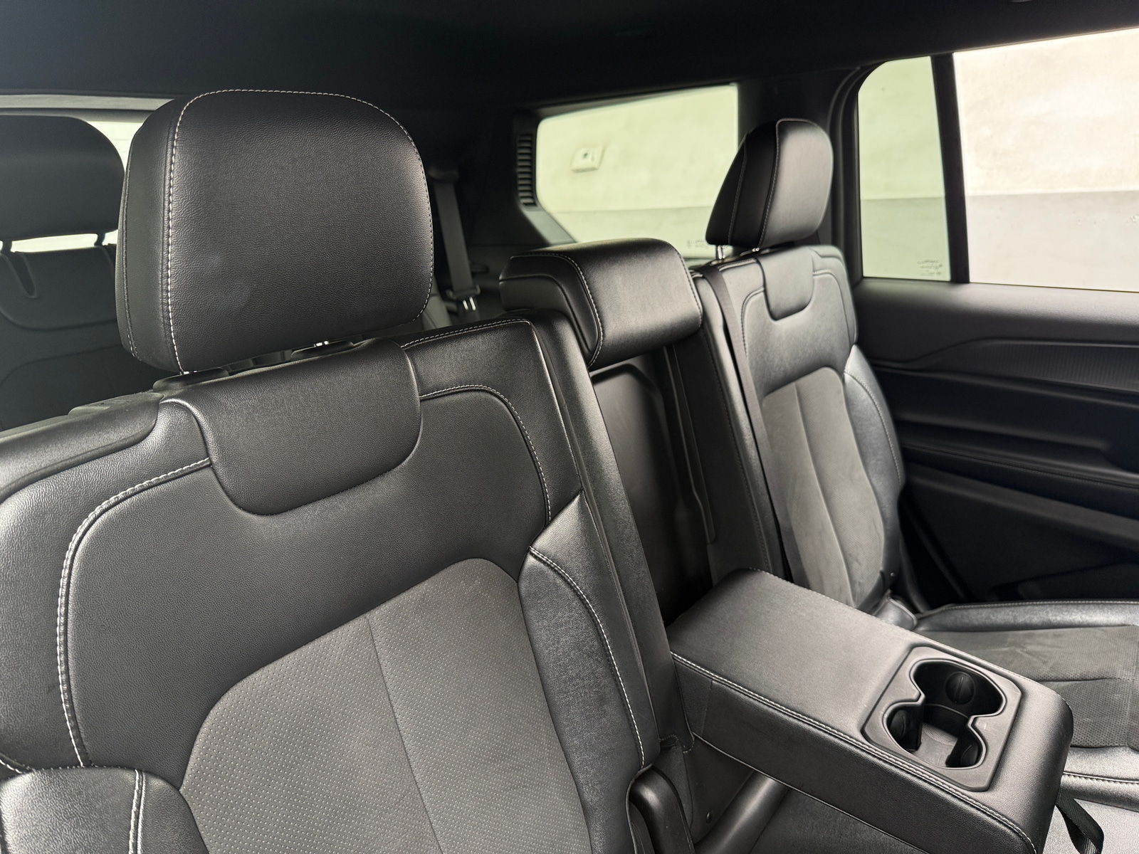 Thumbnail: 2024 Jeep Grand Cherokee L - 5