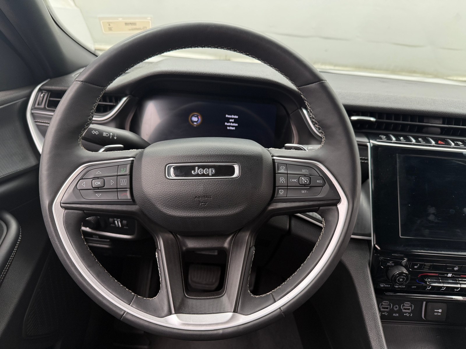Thumbnail: 2024 Jeep Grand Cherokee L - 4