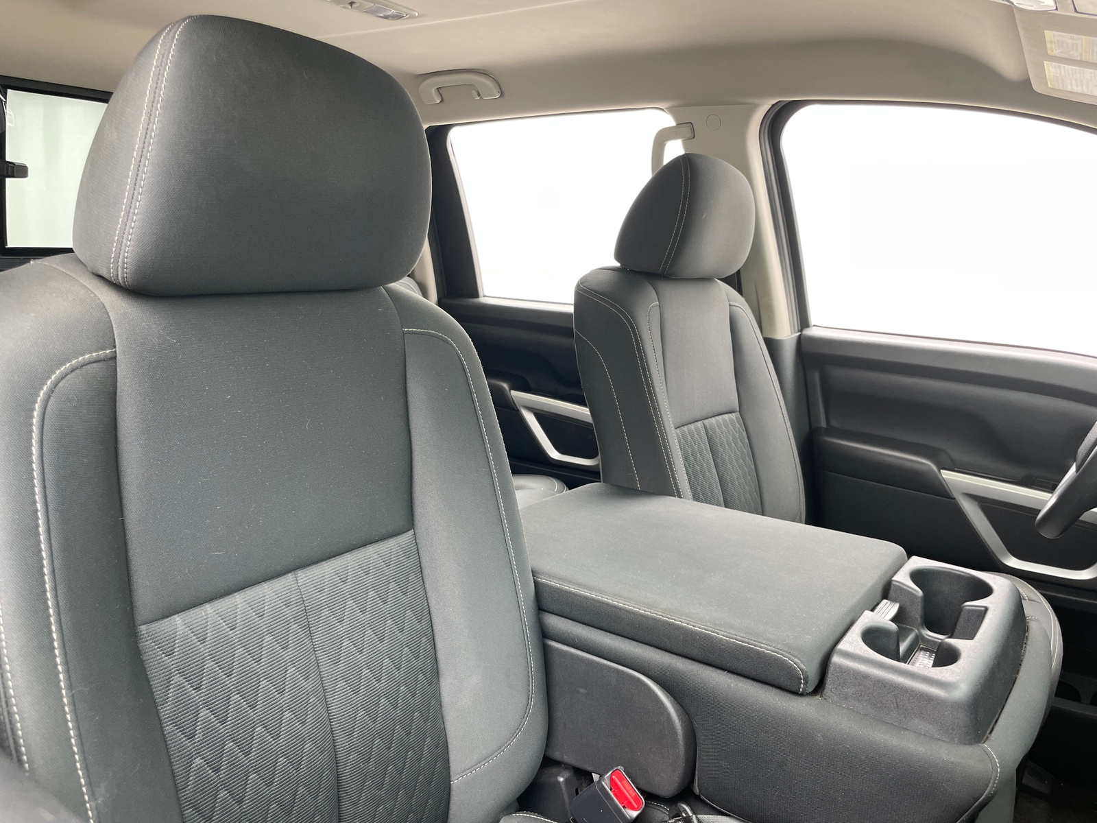 Thumbnail: 2019 Nissan Titan - 2
