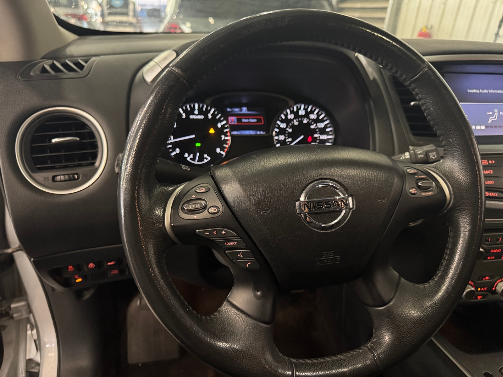 Thumbnail: 2017 Nissan Pathfinder - 4