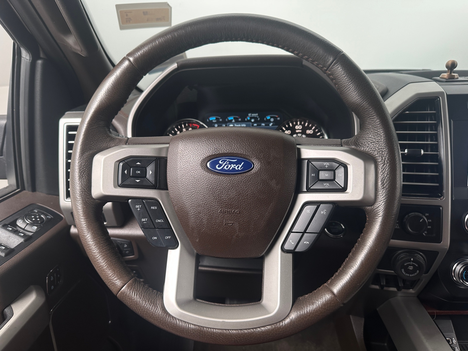 Thumbnail: 2019 Ford Econoline - 4