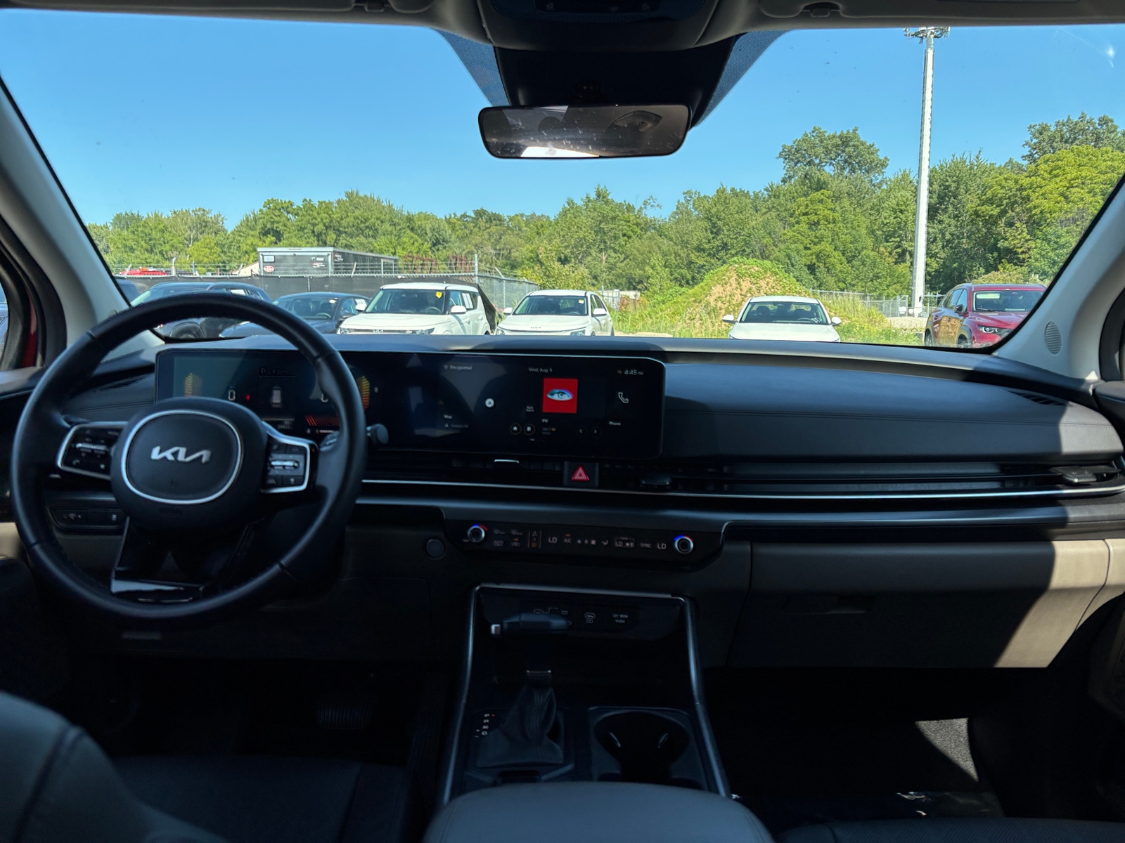 Thumbnail: 2026 Kia Carnival - 3